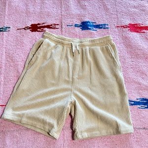 Hoooyi Cream Waffle Short Medium
